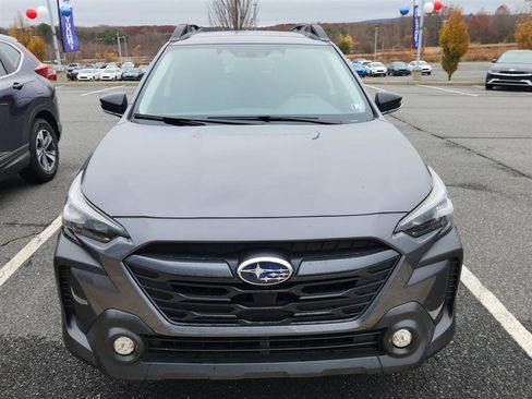 Used 2024 Subaru Outback Premium AWD/4WD image 3