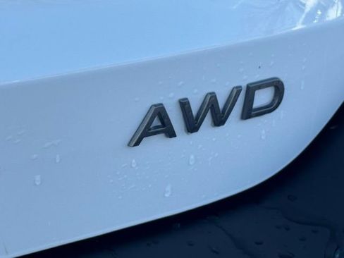 Certified 2025 Nissan Kicks SV image 40