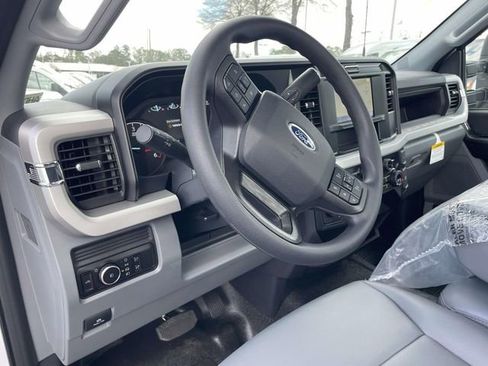 New 2026 Ford F350 XL w/ XL Chrome Package AWD/4WD image 15