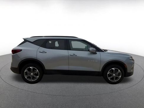 Used 2024 Chevrolet Blazer LT FWD image 16