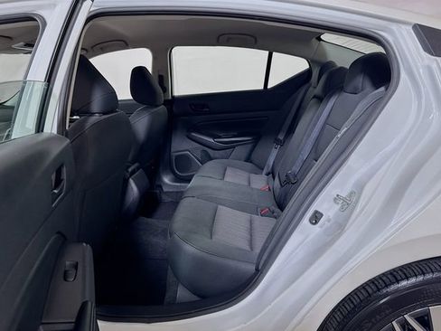 Used 2025 Nissan Altima 2.5 SV FWD image 20