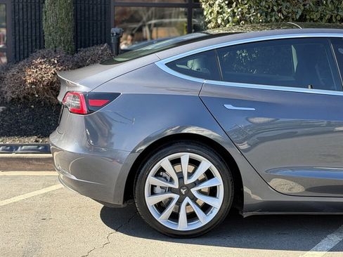 Used 2020 Tesla Model 3 Standard Range Plus image 22