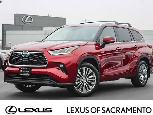 Used 2022 Toyota Highlander Limited image 1