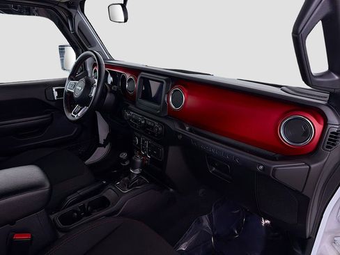 Used 2021 Jeep Wrangler Unlimited Rubicon image 17