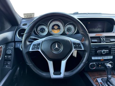 Used 2012 Mercedes-Benz C 300 Sport image 17
