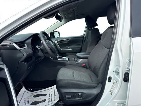Used 2024 Toyota RAV4 XLE image 10