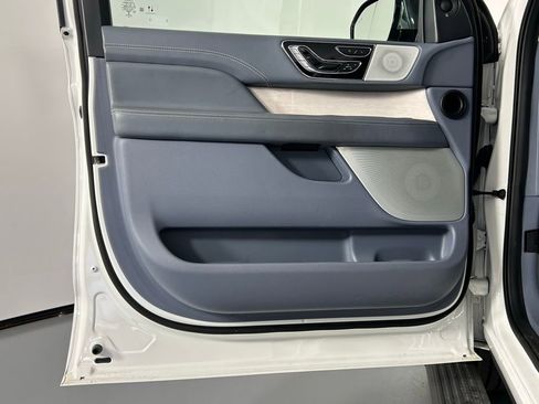 Used 2022 Lincoln Navigator L Black Label AWD/4WD image 38