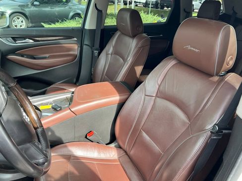 Used 2018 Buick Enclave Avenir w/ Trailering Package AWD/4WD image 13