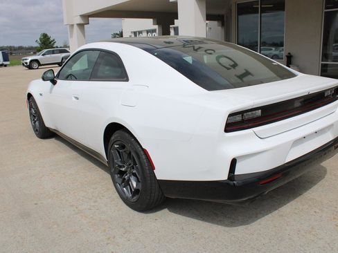 New 2026 Dodge Charger R/T w/ Blacktop Package AWD/4WD image 12