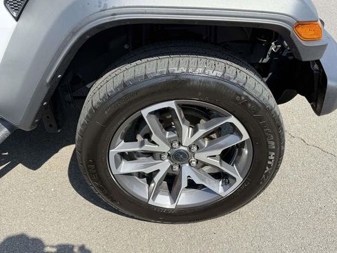 Certified 2025 Jeep Wrangler Unlimited Sport S 4xe w/ Convenience Group AWD/4WD image 13