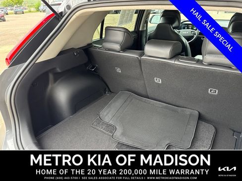 Used 2025 Kia Niro EX Touring FWD image 31