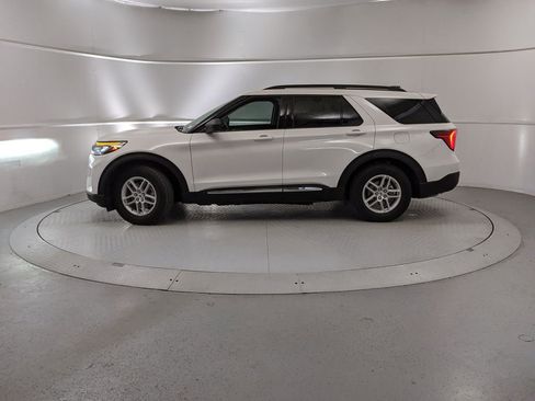 New 2025 Ford Explorer Active image 5