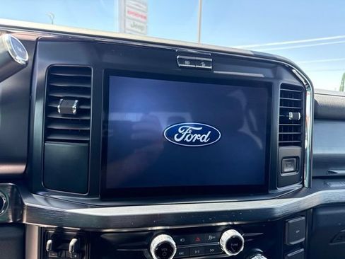 Used 2025 Ford F250 Lariat w/ Black Appearance Package AWD/4WD image 20