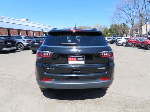 Used 2022 Jeep Compass Latitude image 5