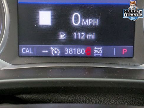 Used 2021 GMC Acadia SLT w/ Premium Package image 16