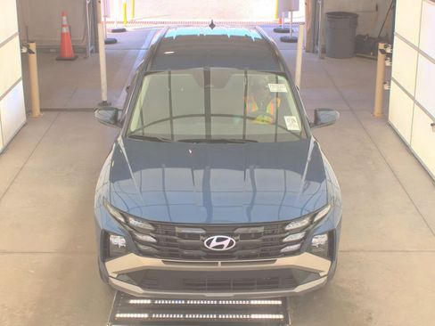 Used 2025 Hyundai Tucson SEL image 2
