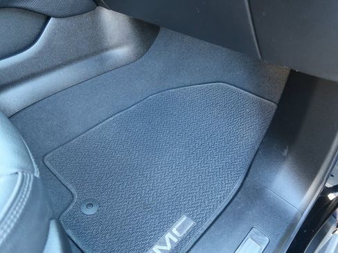 Used 2022 GMC Yukon Denali image 39