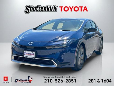 New 2026 Toyota Prius Plug-In Hybrid FWD image 1