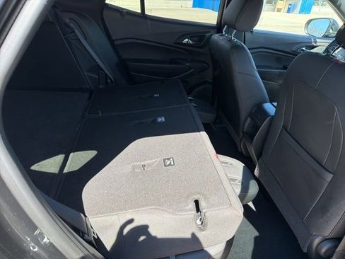 Used 2024 Chevrolet Trax RS image 33