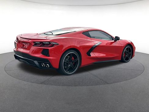 Used 2022 Chevrolet Corvette Stingray Coupe w/ 1LT RWD image 6