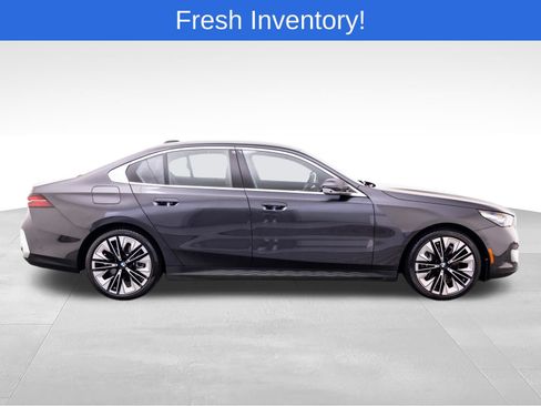 Certified 2026 BMW 540i xDrive AWD/4WD image 6
