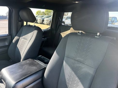 Used 2018 Ford F150 XLT w/ Equipment Group 302A Luxury AWD/4WD image 15
