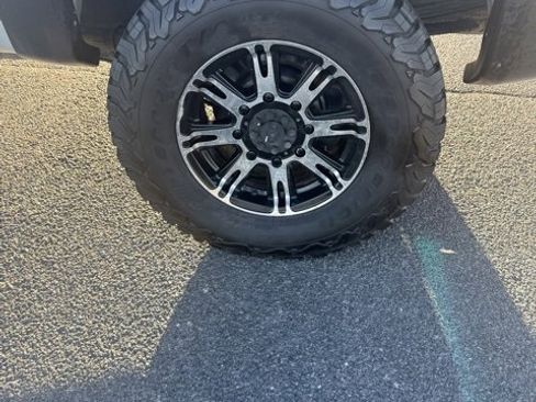 Used 2012 GMC Sierra 2500 SLE w/ SLE Preferred Package image 13