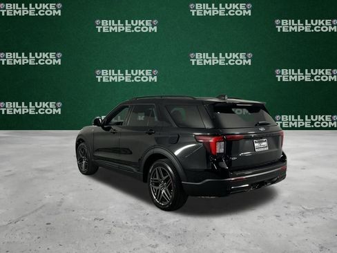 Used 2025 Ford Explorer ST-Line w/ ST-Line Street Pack AWD/4WD image 6