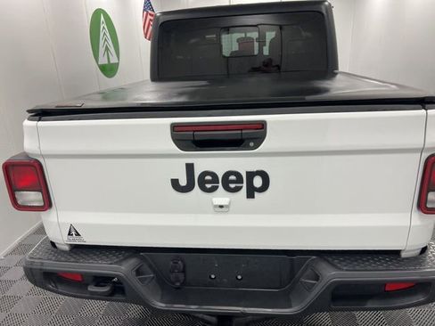 Used 2023 Jeep Gladiator Sport AWD/4WD image 5