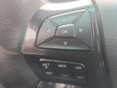 Used 2016 Ford Explorer XLT w/ Equipment Group 202A image 15