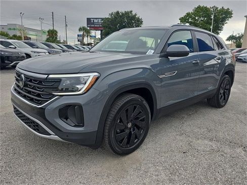 New 2026 Volkswagen Atlas Cross Sport SE image 9