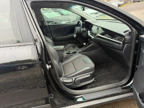 Used 2020 Kia Niro EX Premium FWD image 12