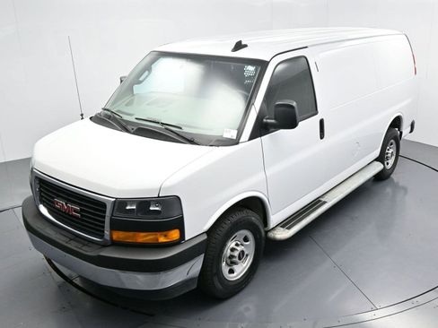 Used 2024 GMC Savana 2500 w/ Driver Convenience Package image 31