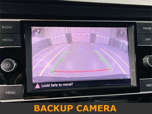 Used 2024 Volkswagen Jetta S image 5