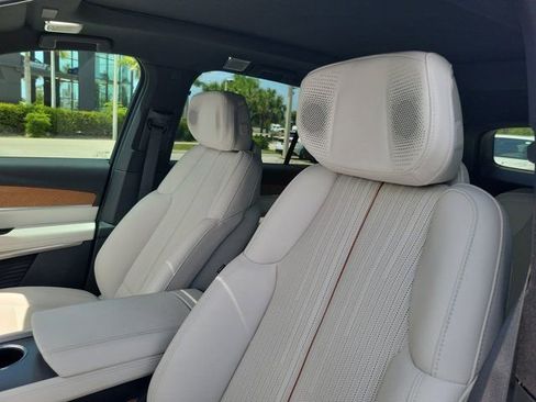 Used 2026 Cadillac Vistiq Luxury AWD/4WD image 20
