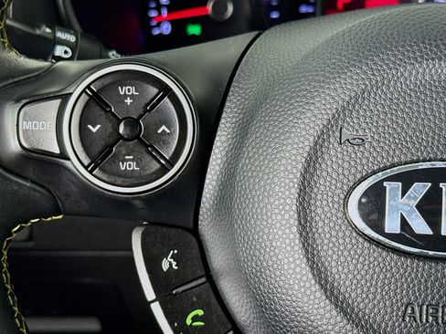 Used 2016 Kia Soul + w/ Designer's Package image 13