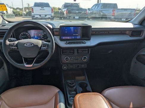 Used 2022 Ford Maverick Lariat w/ Lariat Luxury Package image 15