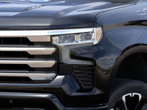 New 2026 Chevrolet Silverado 1500 High Country w/ Technology Package AWD/4WD image 10
