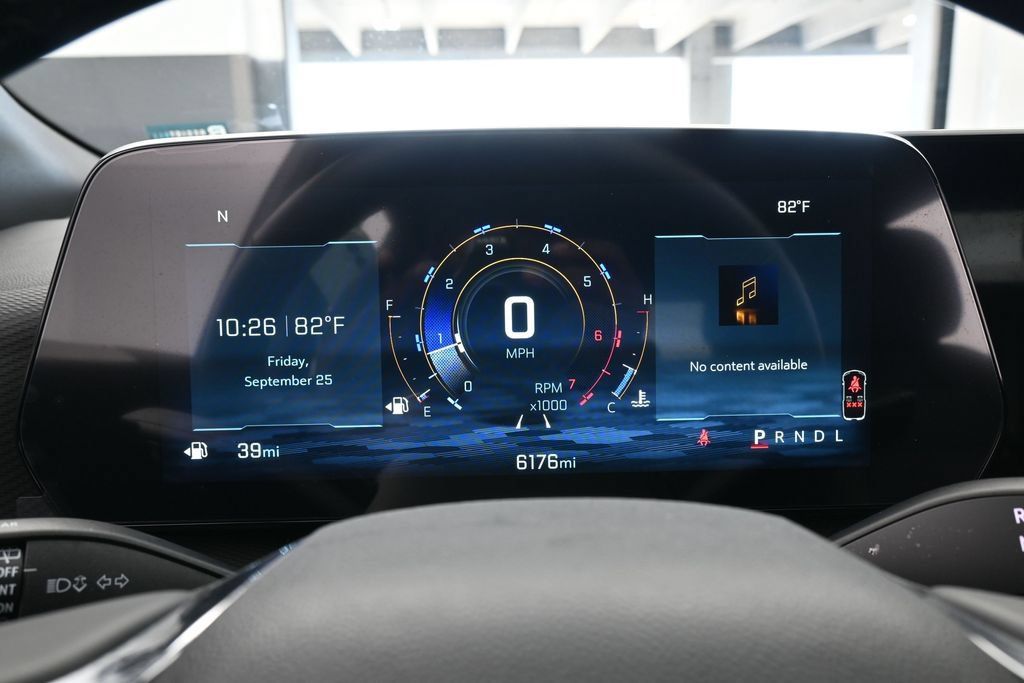Used 2026 Chevrolet Equinox LT FWD image 24