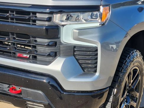 Used 2025 Chevrolet Silverado 1500 LT Trail Boss w/ Convenience Package II AWD/4WD image 17