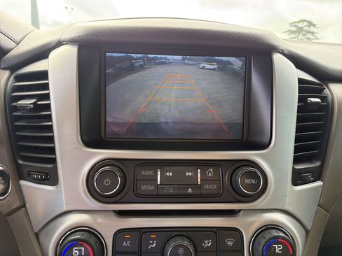 Used 2015 GMC Yukon SLT w/ Open Road Package RWD image 2