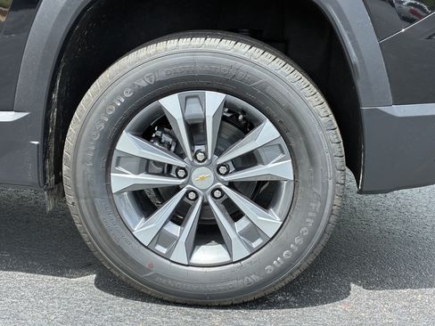 New 2027 Chevrolet Equinox LT FWD image 10