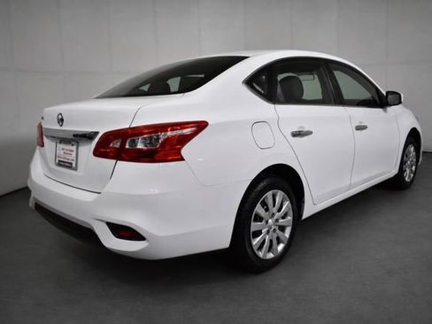 Used 2019 Nissan Sentra S FWD image 4