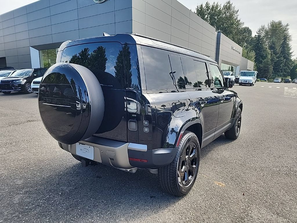 New 2026 Land Rover Defender 110 S AWD/4WD image 5