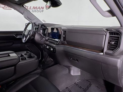 Used 2025 GMC Sierra 1500 SLT image 39