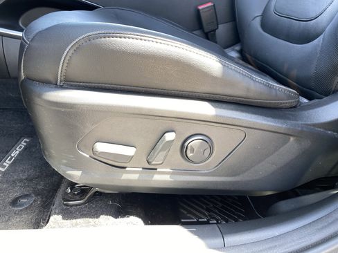 Certified 2023 Hyundai Tucson Limited AWD/4WD image 21