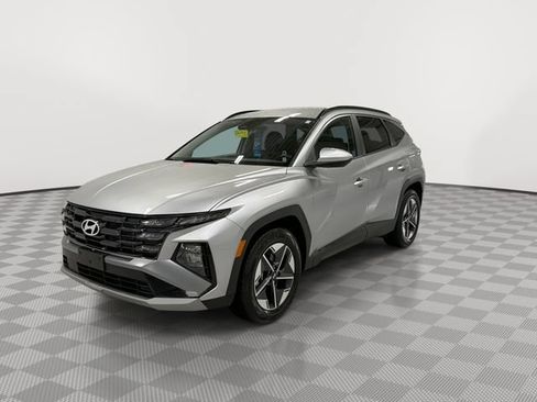 Used 2025 Hyundai Tucson SEL FWD image 4