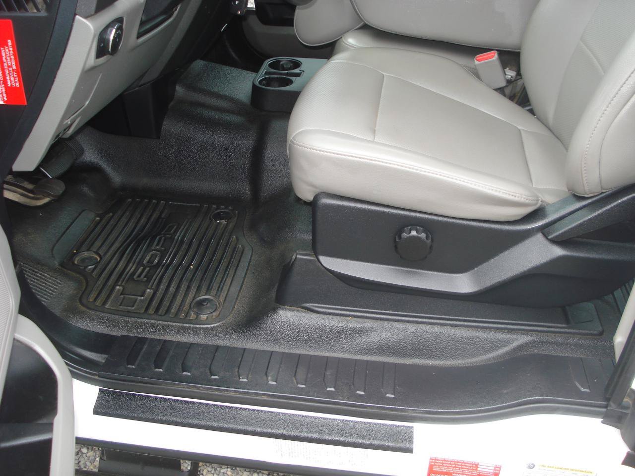 Used 2017 Ford F250 XL w/ Power Equipment Group RWD image 26