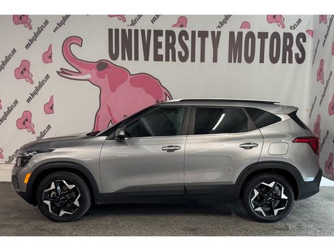 Used 2024 Kia Seltos EX FWD image 9