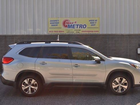 Used 2022 Subaru Ascent Premium w/ Convenience Package image 1